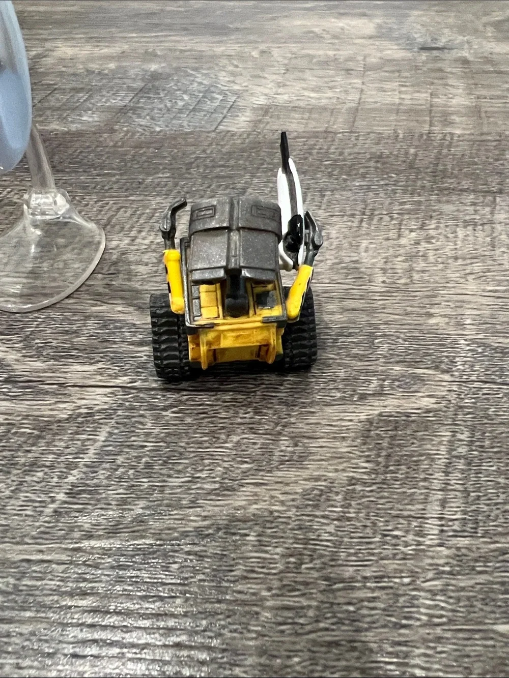 Pixar Wall-E Figurines